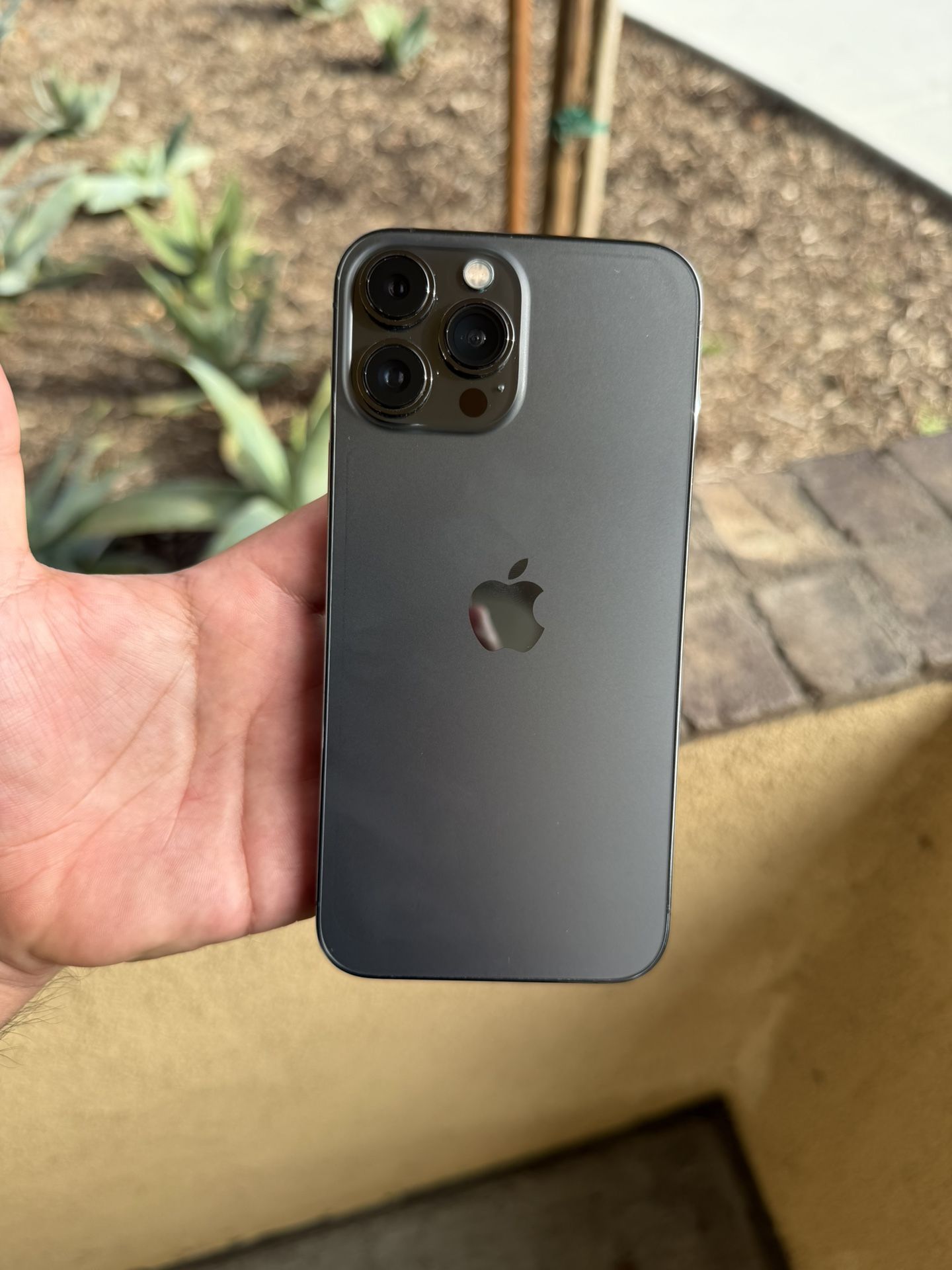 iPhone 13 Pro Max Unlocked 