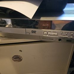 PANASONIC SA-HT95 DVD Player and Amplifier  FREE