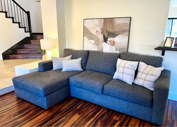 Living Spaces 2 Modern Sofas Couch Lounge Chaise chair