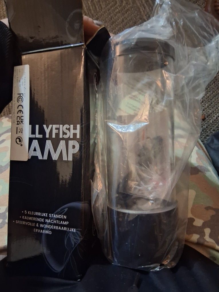 Brand New Jellyfish Novelty Lamp