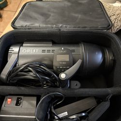 Orlit Rovelight 610 RT With AC Adapter, Battery, Case, And Controller