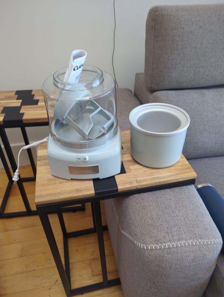 Cuisinart ice Cream Maker