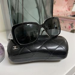 CHANEL SUNGLASSES 5221