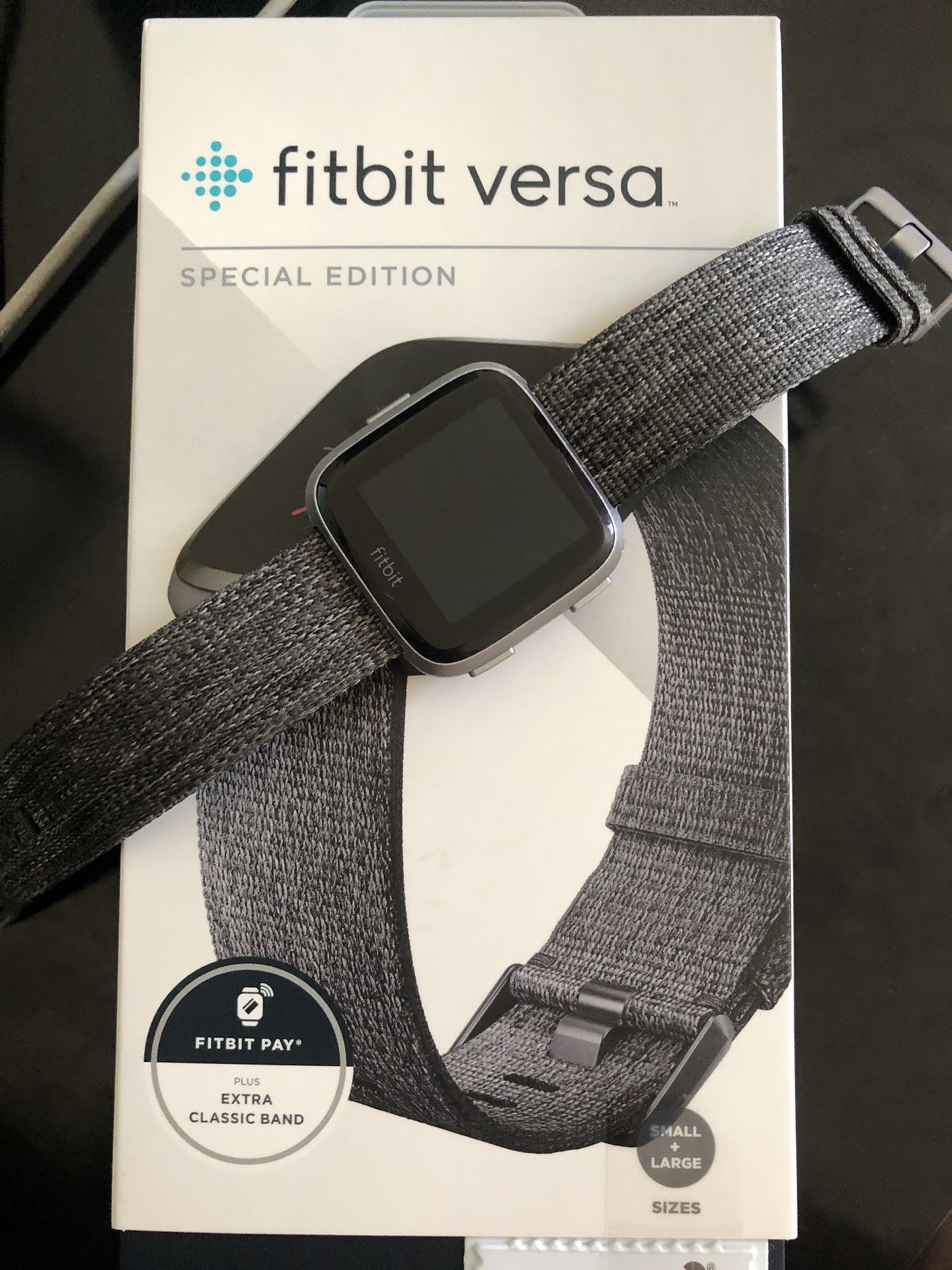 Fitbit versa special edition with Fitbit Pay