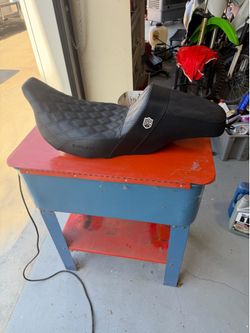 Saddlemen seat touring models