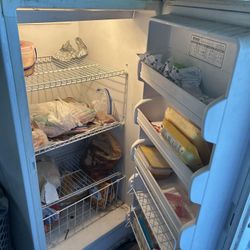 Deep Freezer , Keeps Everything Cold 
