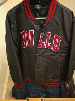 CHICAGO BULLS SATIN JACKET