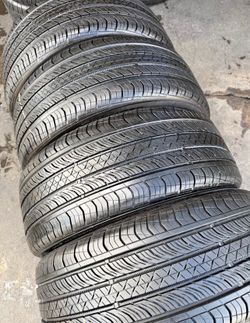 245 45 19 Continental I sell this Seth of tires with 80% of Life the 4