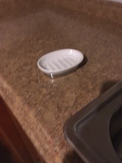 LIKE NEW WHITE CHROME SOAP-DISH!