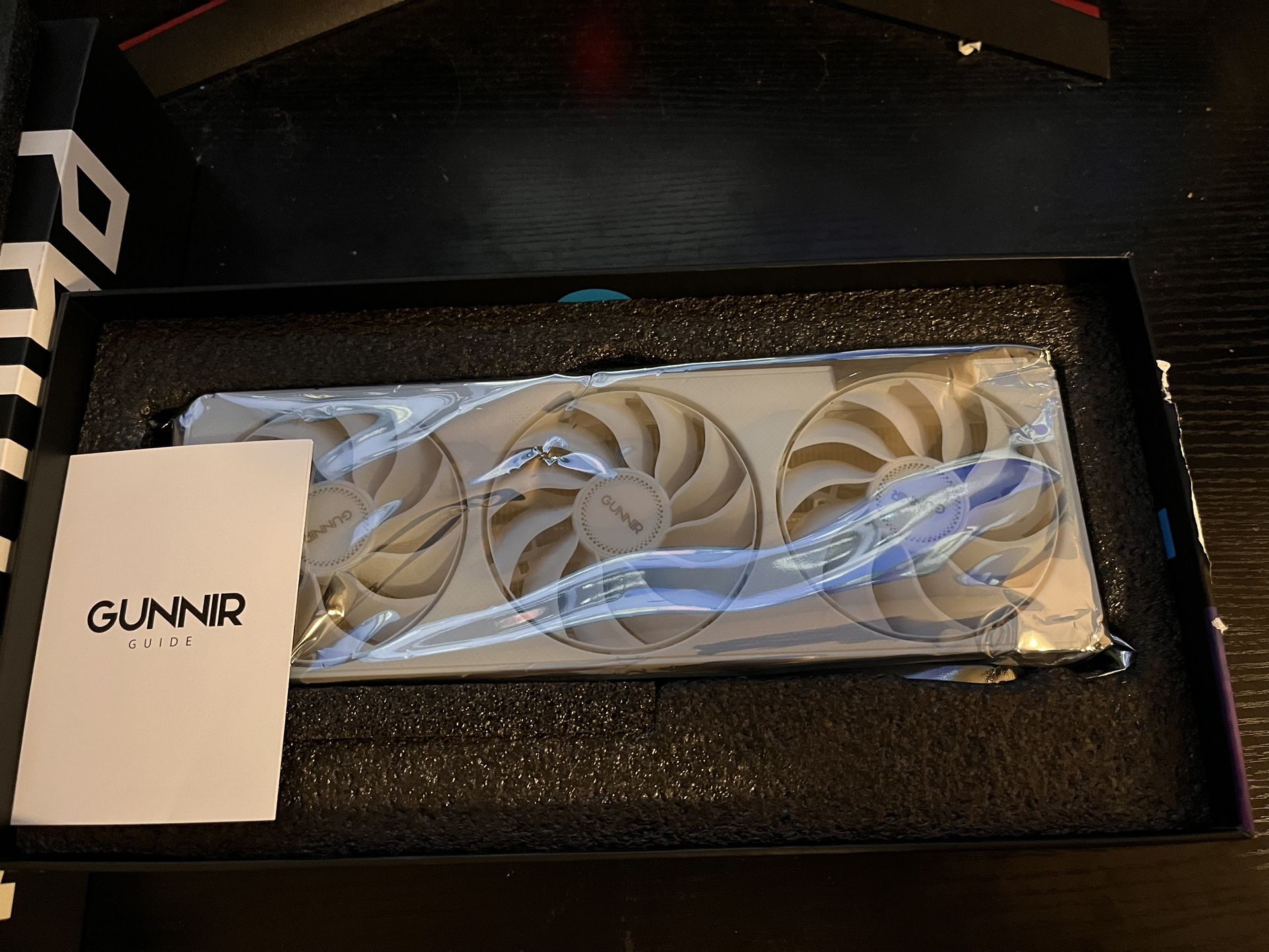 Photon 12G White Graphics Card,