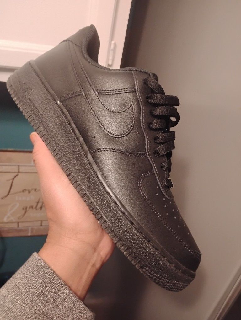 AF1 SIZE 9.5