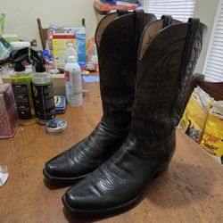 Lucchese Mens Boots 