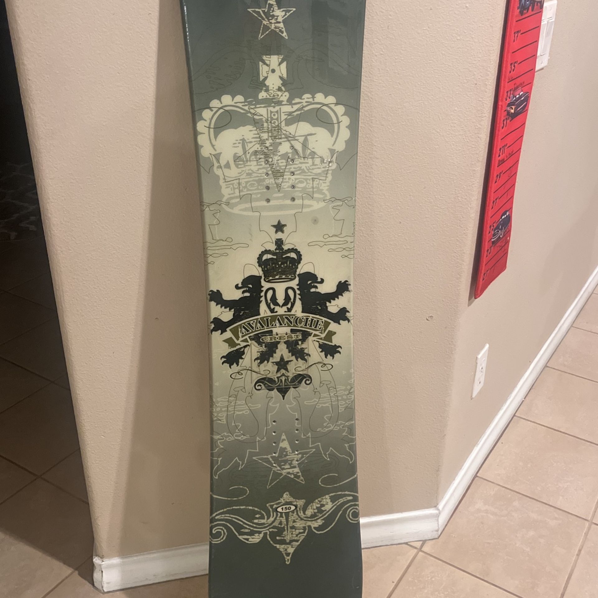 Avalanche Crest snowboard 150cm