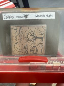 Sizzix Die Storage Case with Assorted Sizzix Cutting Dies – Large Craft Lot