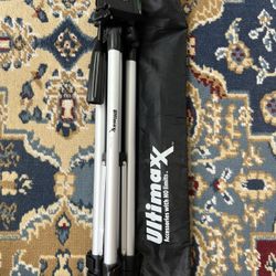 Ultimaxx Tripod 