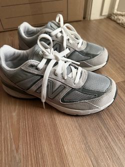 New Balance 990v5