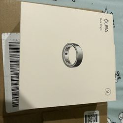 Aura Ring 4 Size 9 NEW