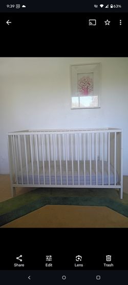 White Crib
