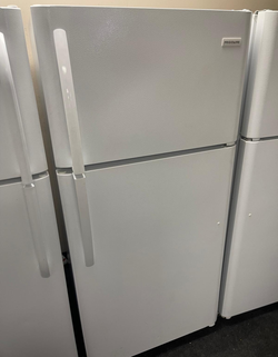 Frigidaire Top Freezer Fridge – White, clean and ready