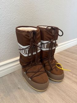Moonboots