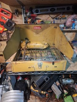 1973 Vintage Coleman Camping Grill