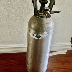 Helium Tank