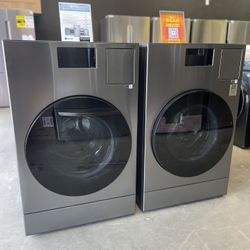 Samsung Bespoke 5.3 cu. ft. All-in-One Washer Dryer Combo – Brushed Black