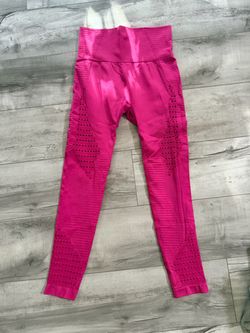 Women's Pink SeamlessWomen's Pink Seamless Athletic Leggings with Cutout Details