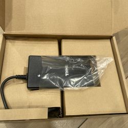DELL  Adapter 