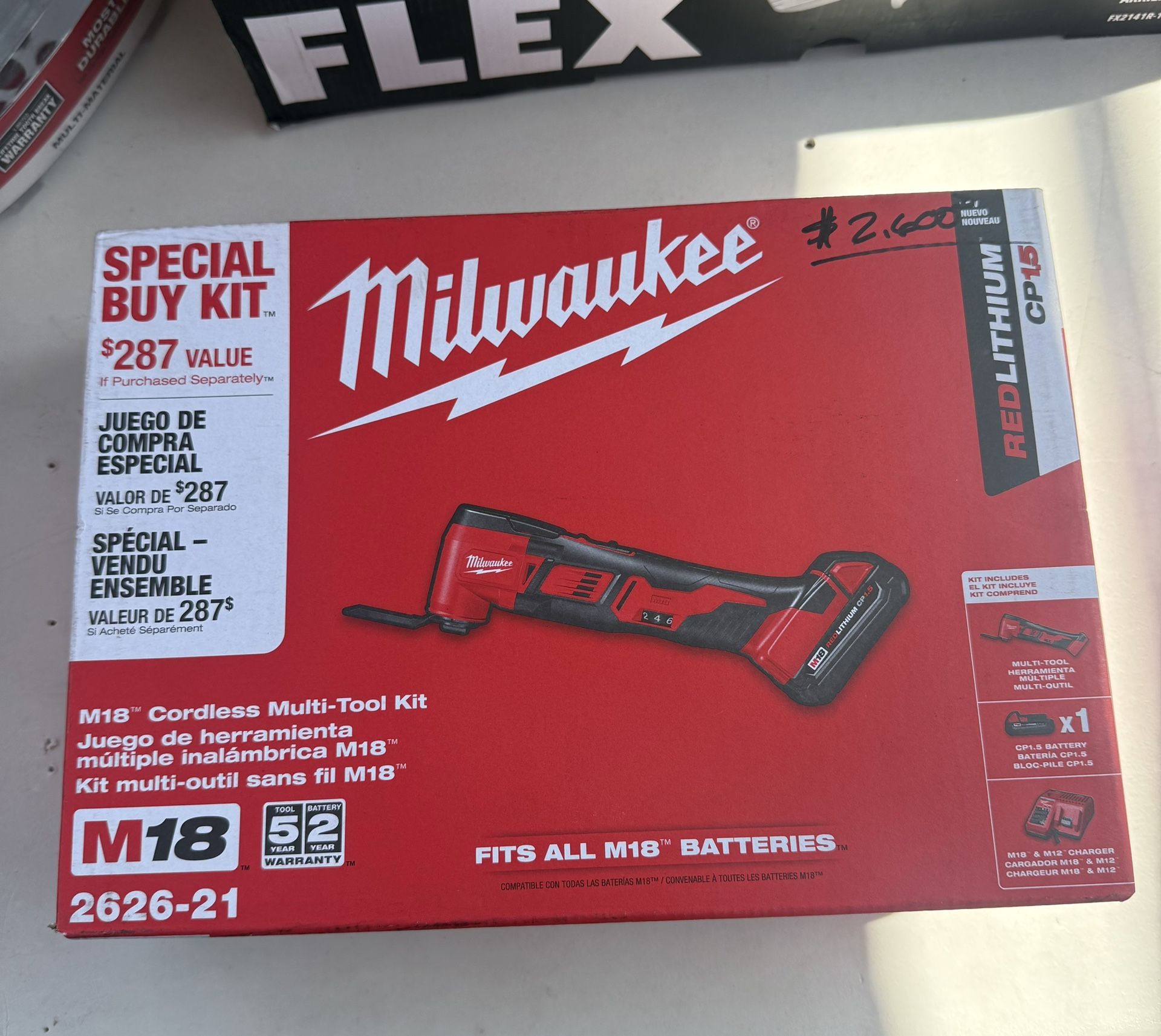 M18 18V Lithium-Ion Cordless Oscillating Multi-Tool Kit with one 1.5 Ah Battery & Charger