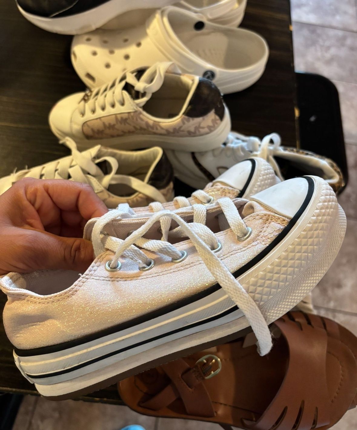 Girls Platform converse size 13c (light pink) 