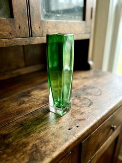 Vintage Green Art Glass Bud Vase