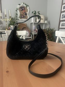 Black Juicy Couture Cross Body Bag❤︎🖤!