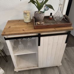 Wine cabinet/ Vinero