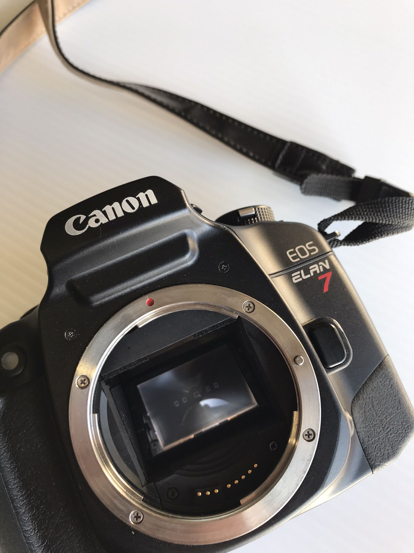 Canon elan 7 film camera