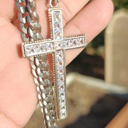 Large Sirlver Chain And Crucifix 925 