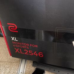 BenQ and ASUS monitors