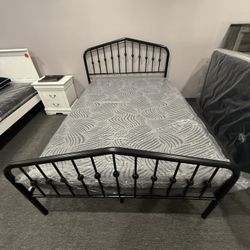 FULL BED FRAME 