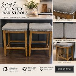 Set of 2 Upholstered Counter/Bar Stools – Gray & Wood
