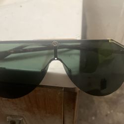 Gucci Glass Barely Worn