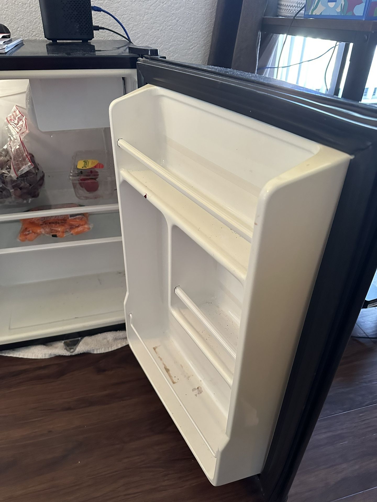 Crownful Portable Cooler And Heater Mini Fridge for Sale in Phoenix, AZ -  OfferUp