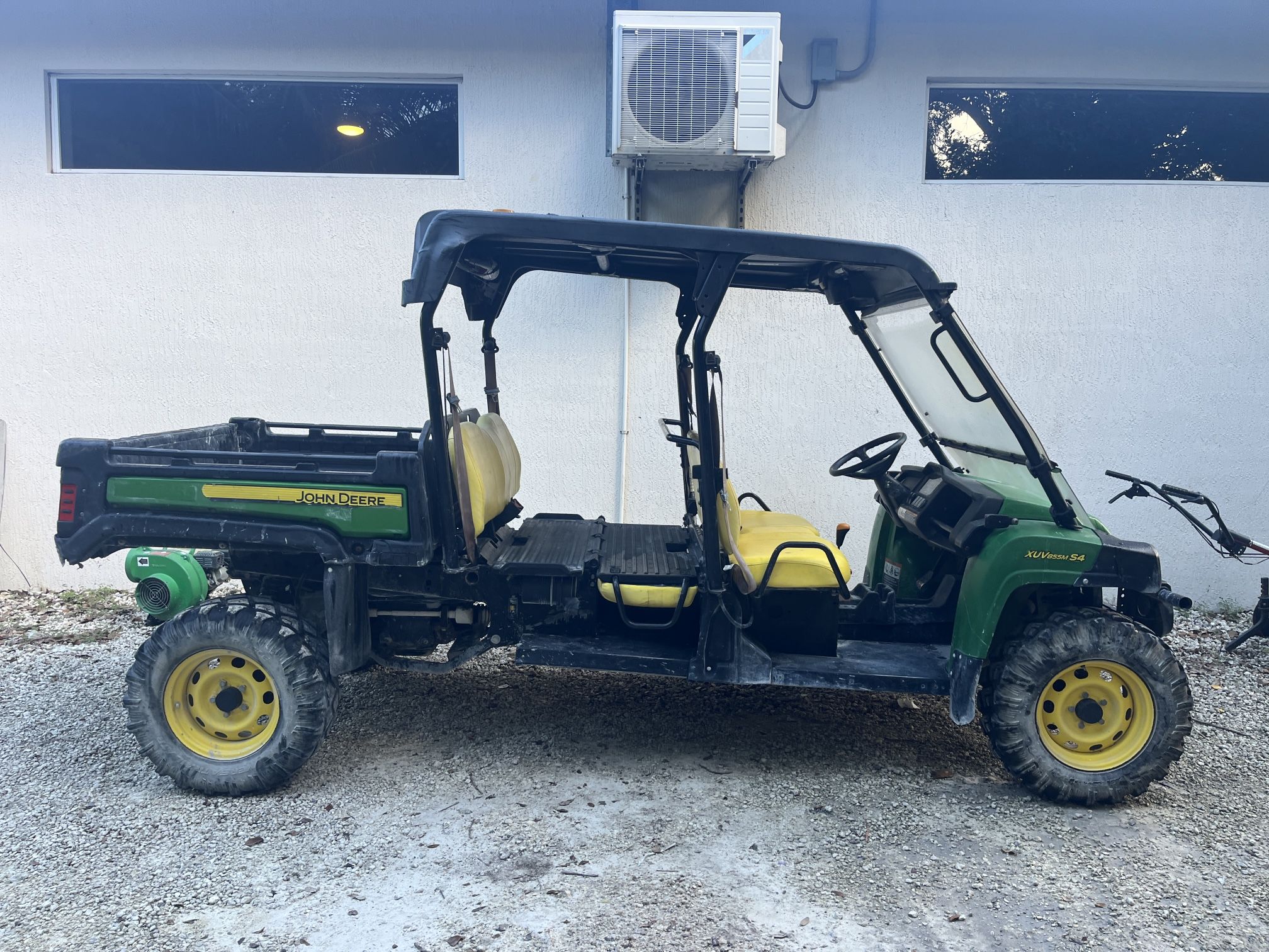 John Deere XUV855M S4 DIESEL Crossover Utility Vehicle UTV ATV