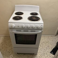 Small Kitchen Stove For Efficiencies