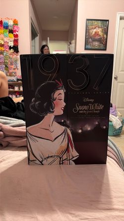 Disney Snow White 1937 Premiere Series Limited Edition Doll