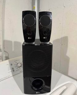 Lg speakers and subwoofer for sale 👍