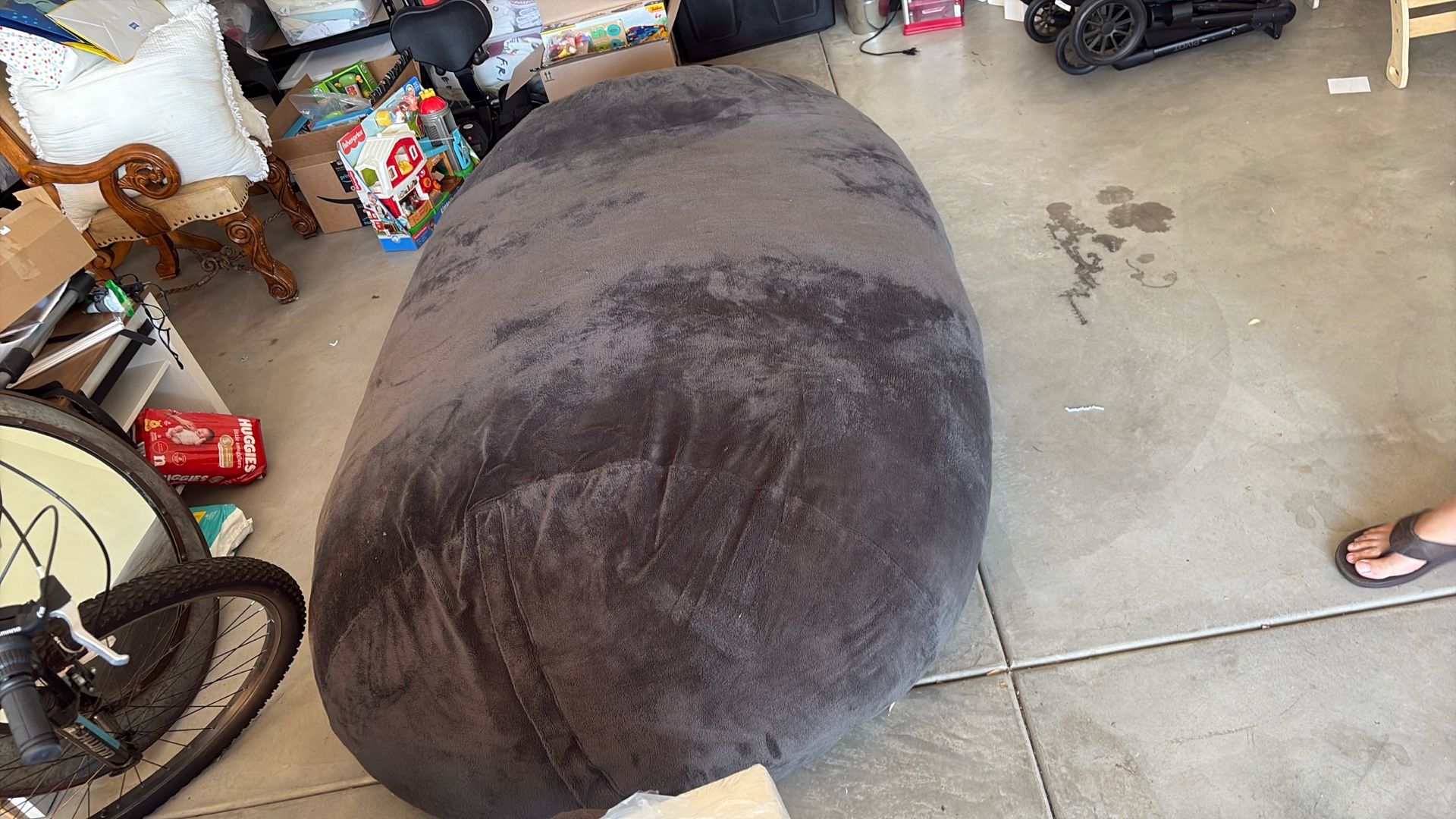 Amazon Basics Large Bean Bag Chairs for Adults, 6 ft Grey Memory Foam Filled with Solid Microfiber Cover