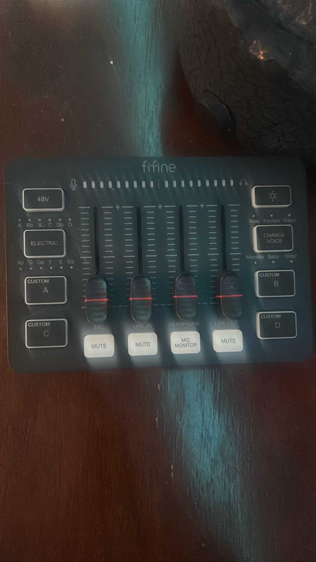 Fifine Soundboard