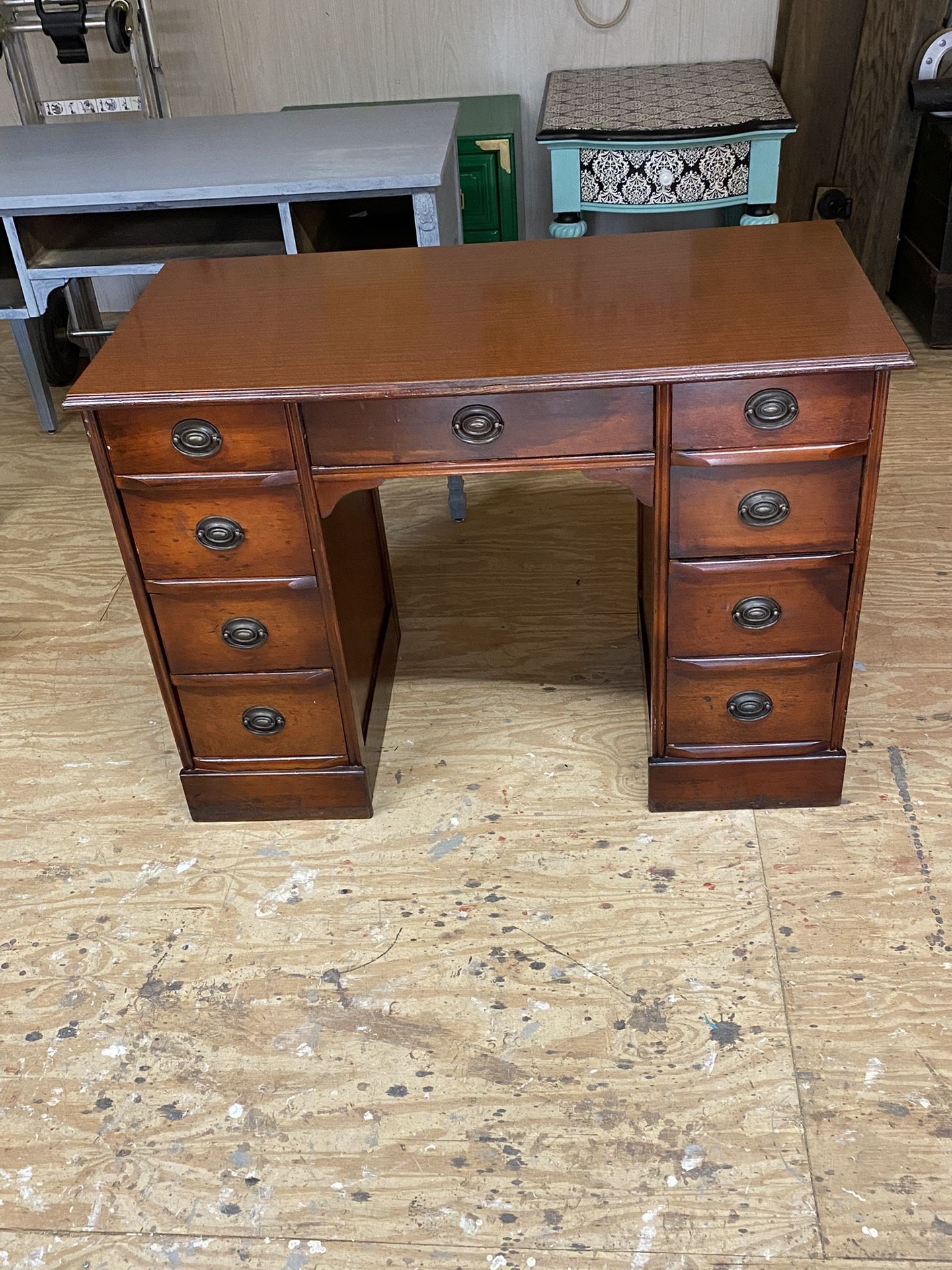 Vintage Mahogany 9 Drawer Desk. Probably 1940s. Restained And Polished