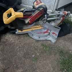 Dewalt Saw 