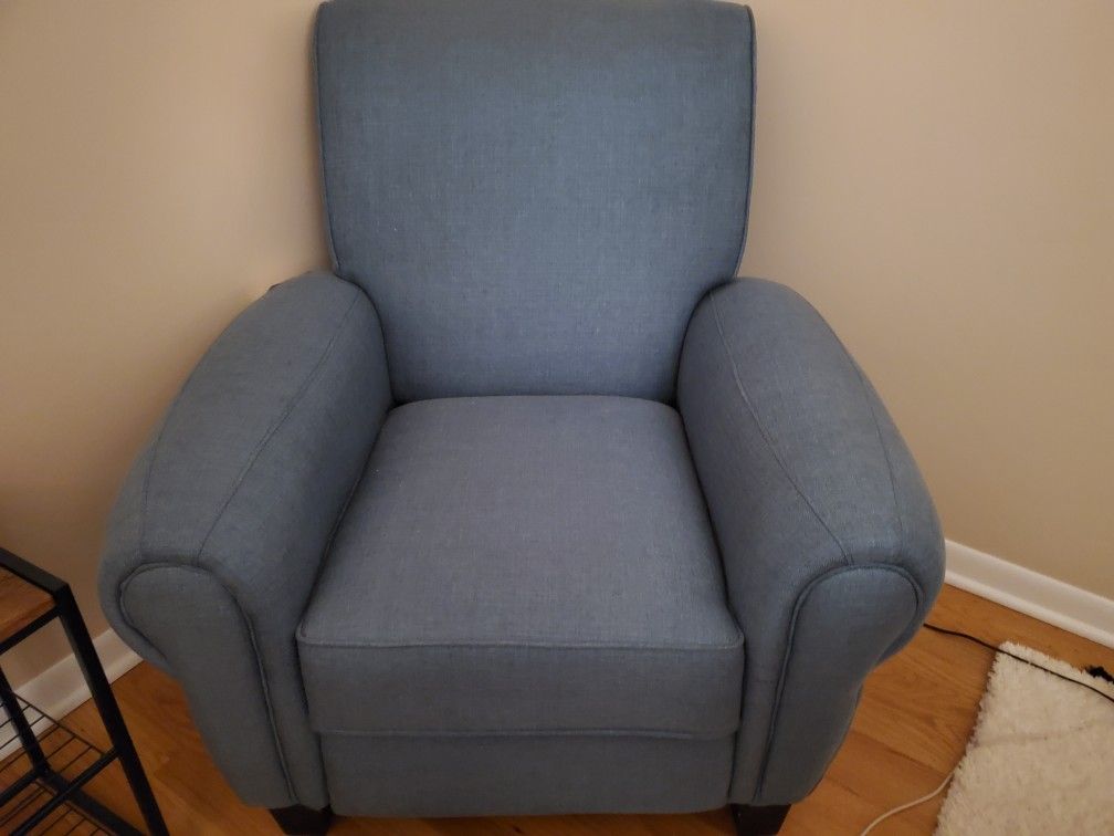 Living Room Reclining Chair